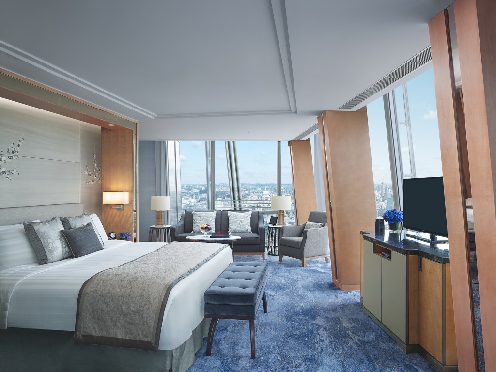 Iconic City View Room (day) – St Paul’s view – Shangri-La Hotel, At The Shard, London